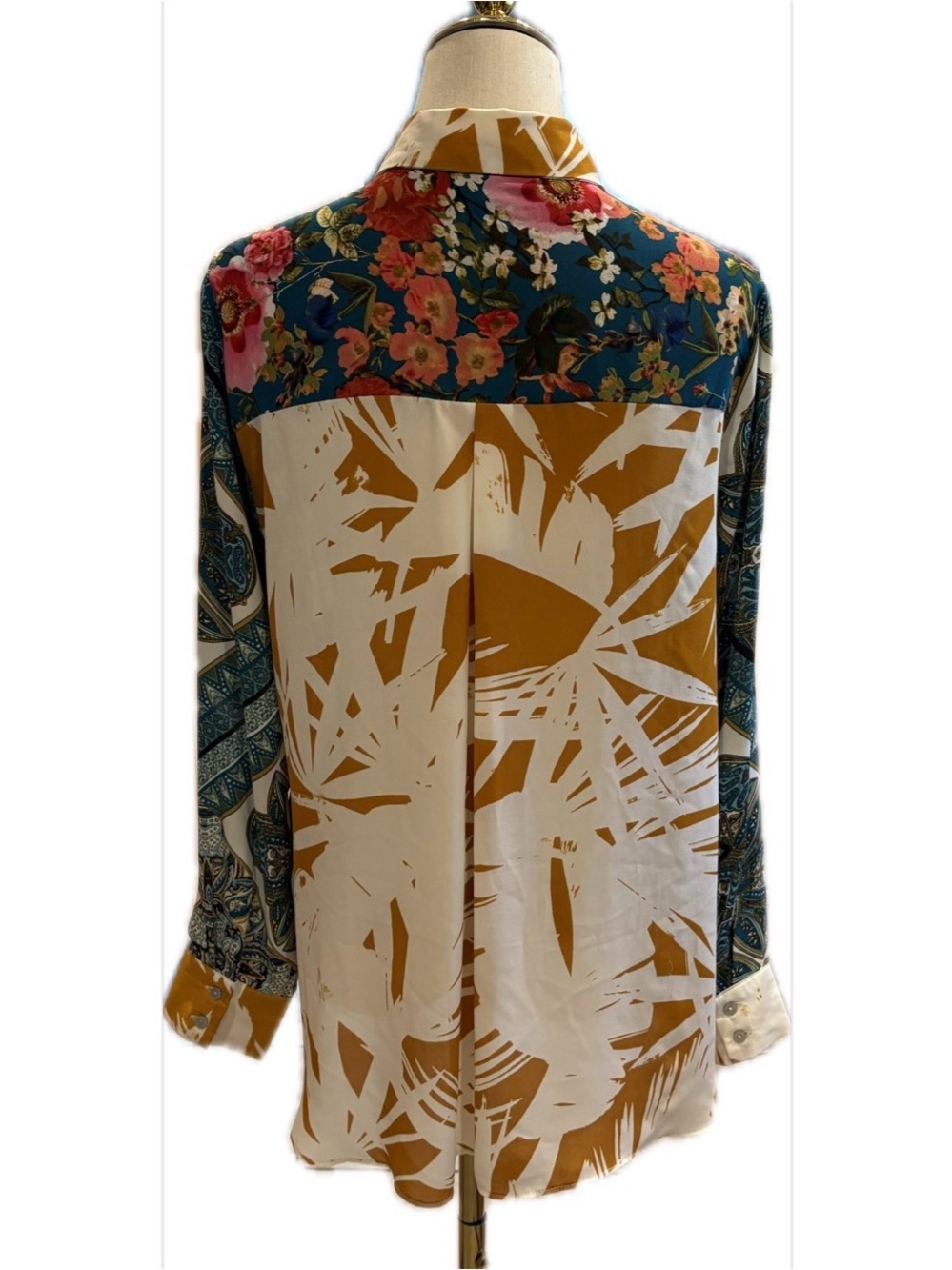 Rose & Olive Floral Multi Color Long Sleeves Button Up Blouse M - Picture 3 of 10